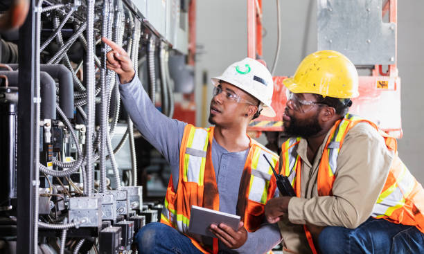 Best Emergency Electrician Near Me  in Hayward, CA